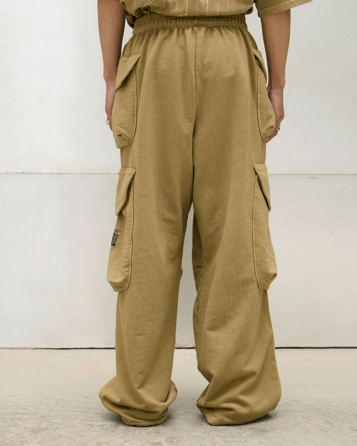 RELIC MULTI POCKET SWEAT CARGO PANT