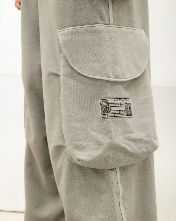 RELIC MULTI POCKET SWEAT CARGO PANT